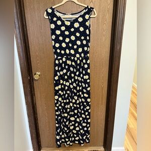 Daisy floral maxi dress. Size L.